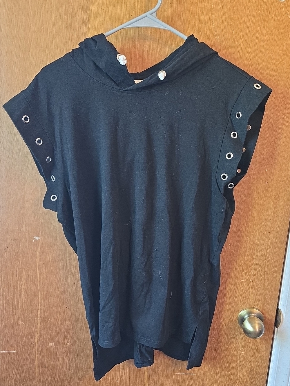 Sleeveless Black Hooded Top with Eyelet Shoulder Detail